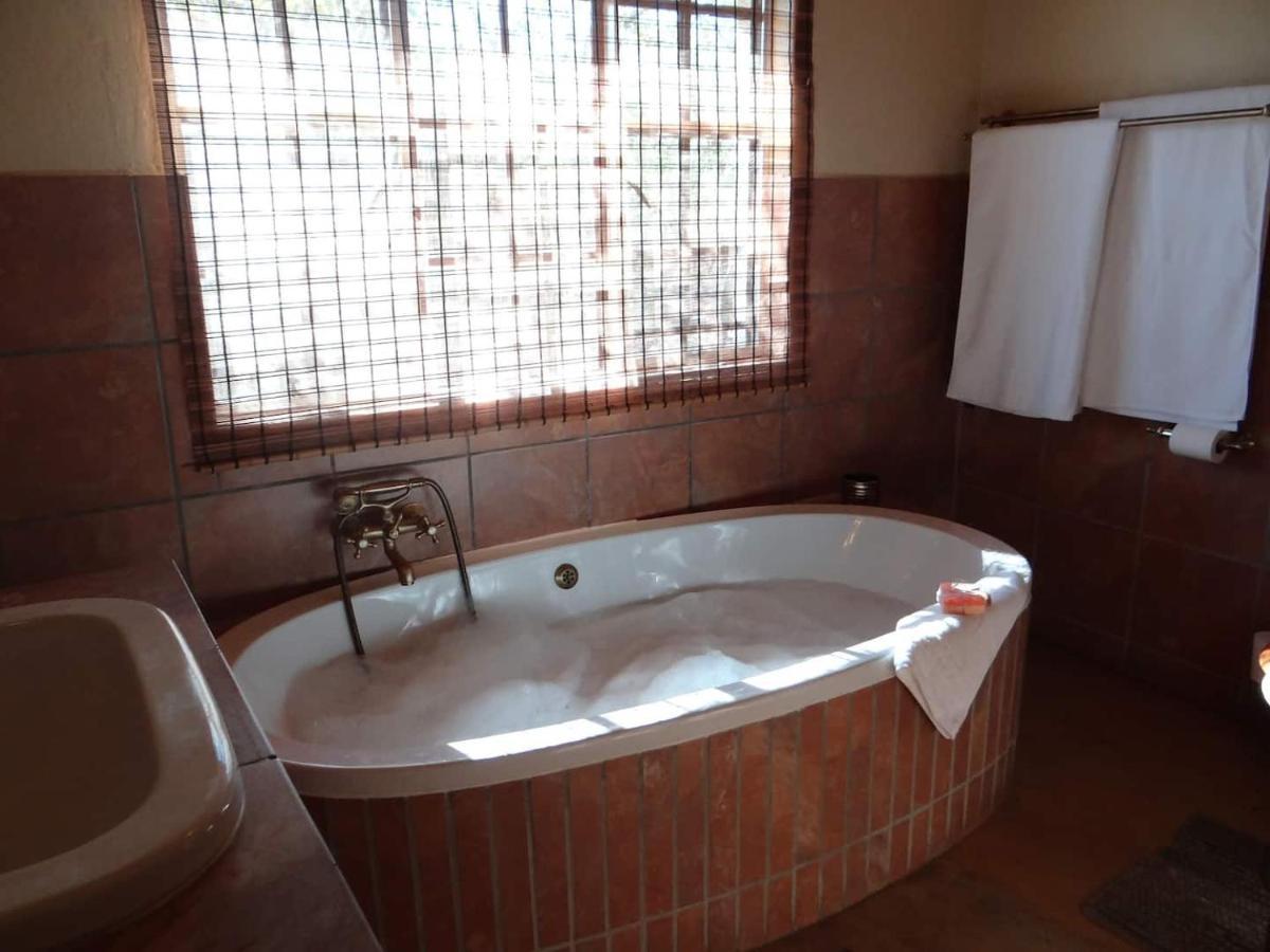 Lituba Place Marloth Park Buitenkant foto